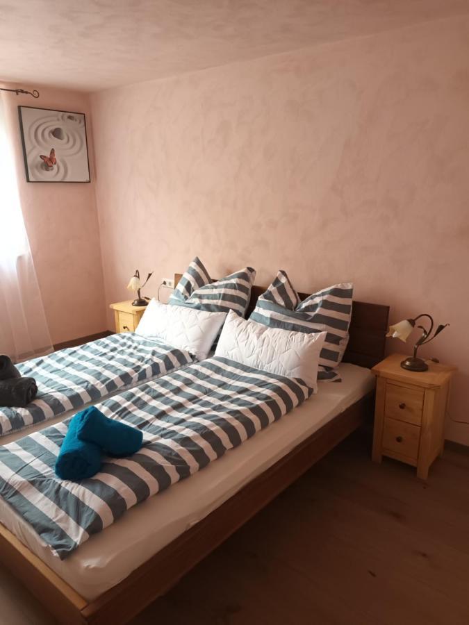 Musik Und Theater Gasthof Roessle - Rooms For Angels Burladingen Eksteriør bilde