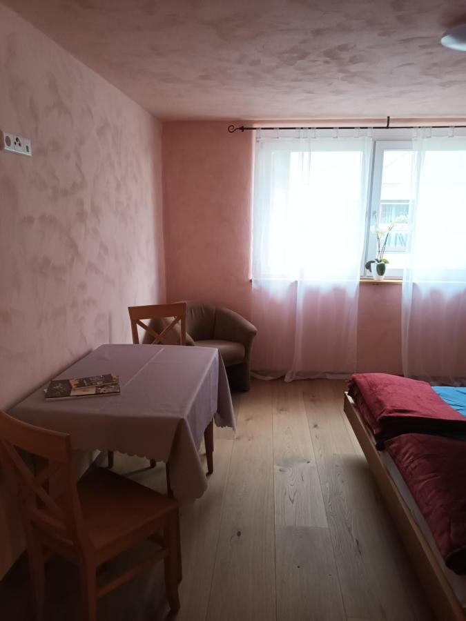 Musik Und Theater Gasthof Roessle - Rooms For Angels Burladingen Eksteriør bilde